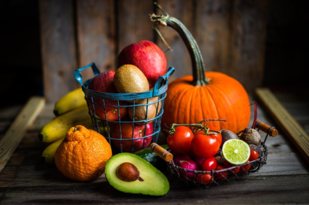 immagine di diversi frutti e verdure